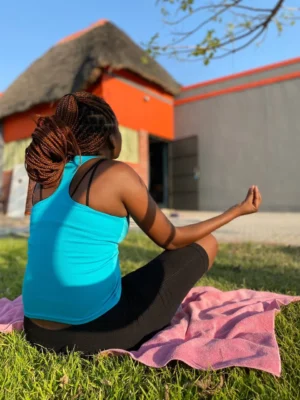 Hình minh họa: Làm Thế Nào Chùa Vĩnh Nghiêm Dạy Thiền Chánh Niệm Trong Đời Sống Hàng Ngày?