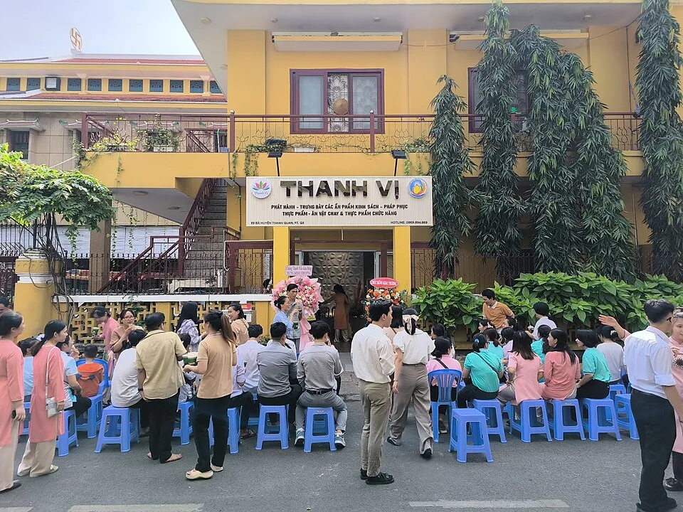 Hình minh họa: Trải nghiệm tâm linh thực tế: Cầu an, thưởng kiến trúc và tìm an yên